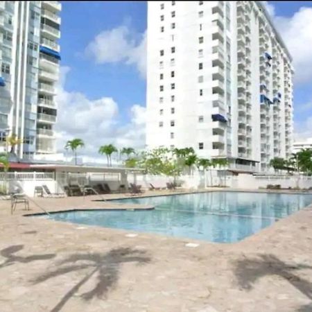 Beach Apartments At Marbella Del Caribe San Juan Buitenkant foto