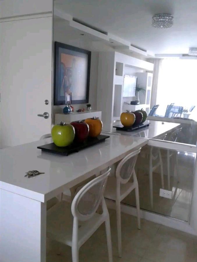 Beach Apartments At Marbella Del Caribe San Juan Buitenkant foto