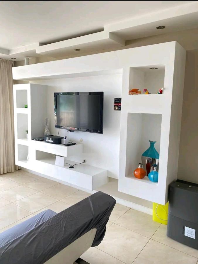Beach Apartments At Marbella Del Caribe San Juan Buitenkant foto
